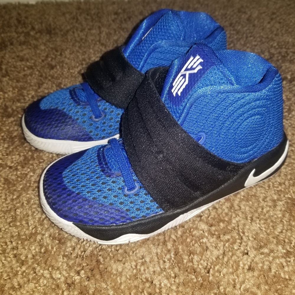 Kyrie 2's